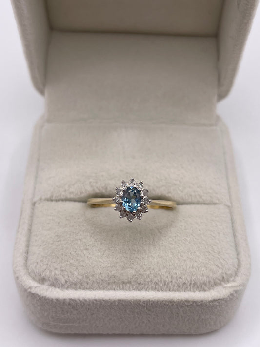 9ct gold topaz and diamond ring