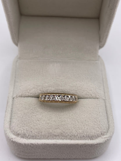 9ct gold diamond ring