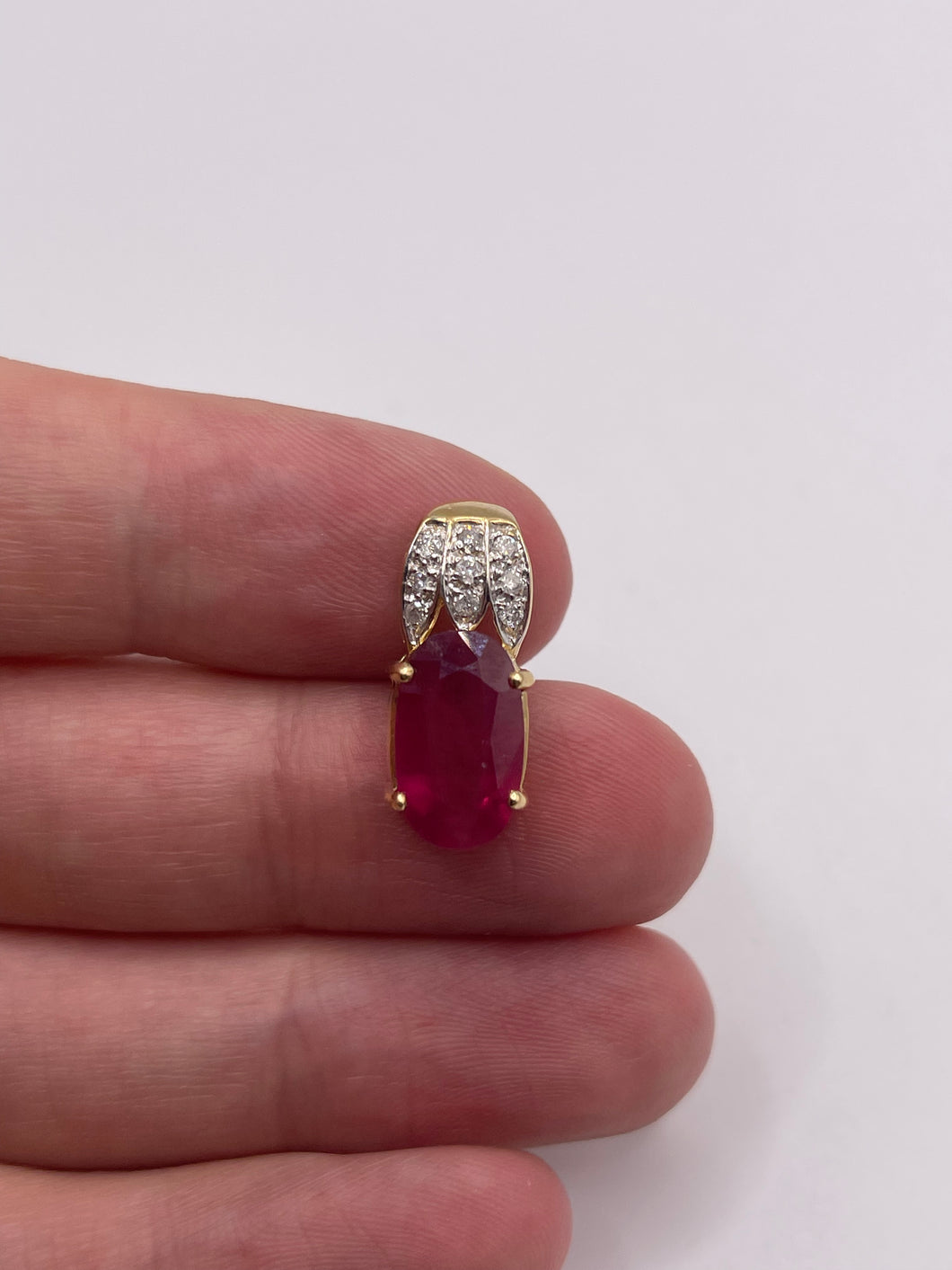 18ct gold ruby and diamond pendant