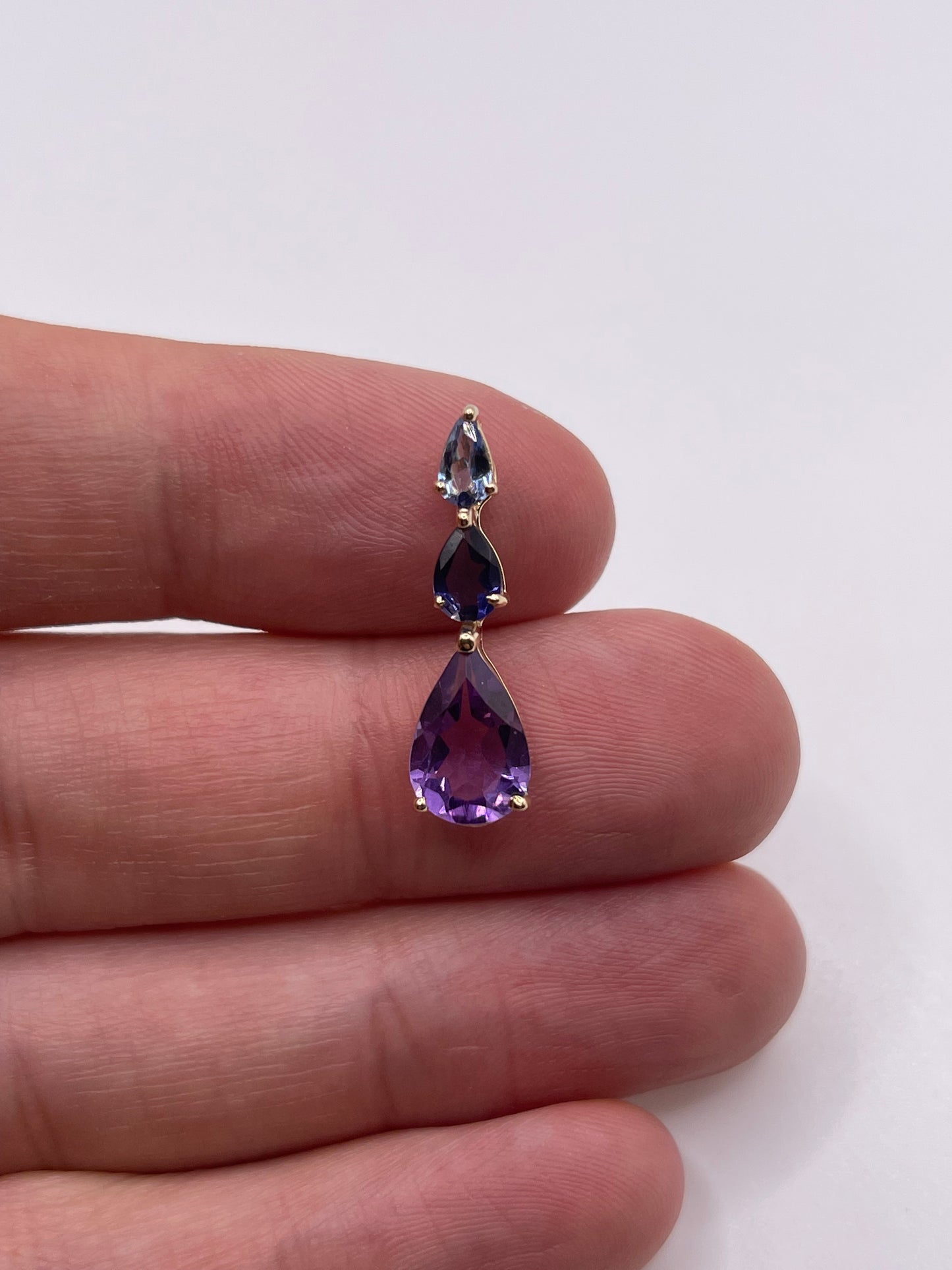 9ct gold multi gemstone pendant