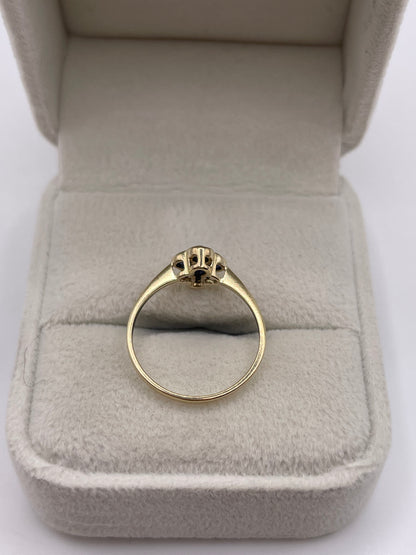9ct gold sapphire and diamond ring
