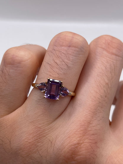 9ct gold amethyst and diamond ring