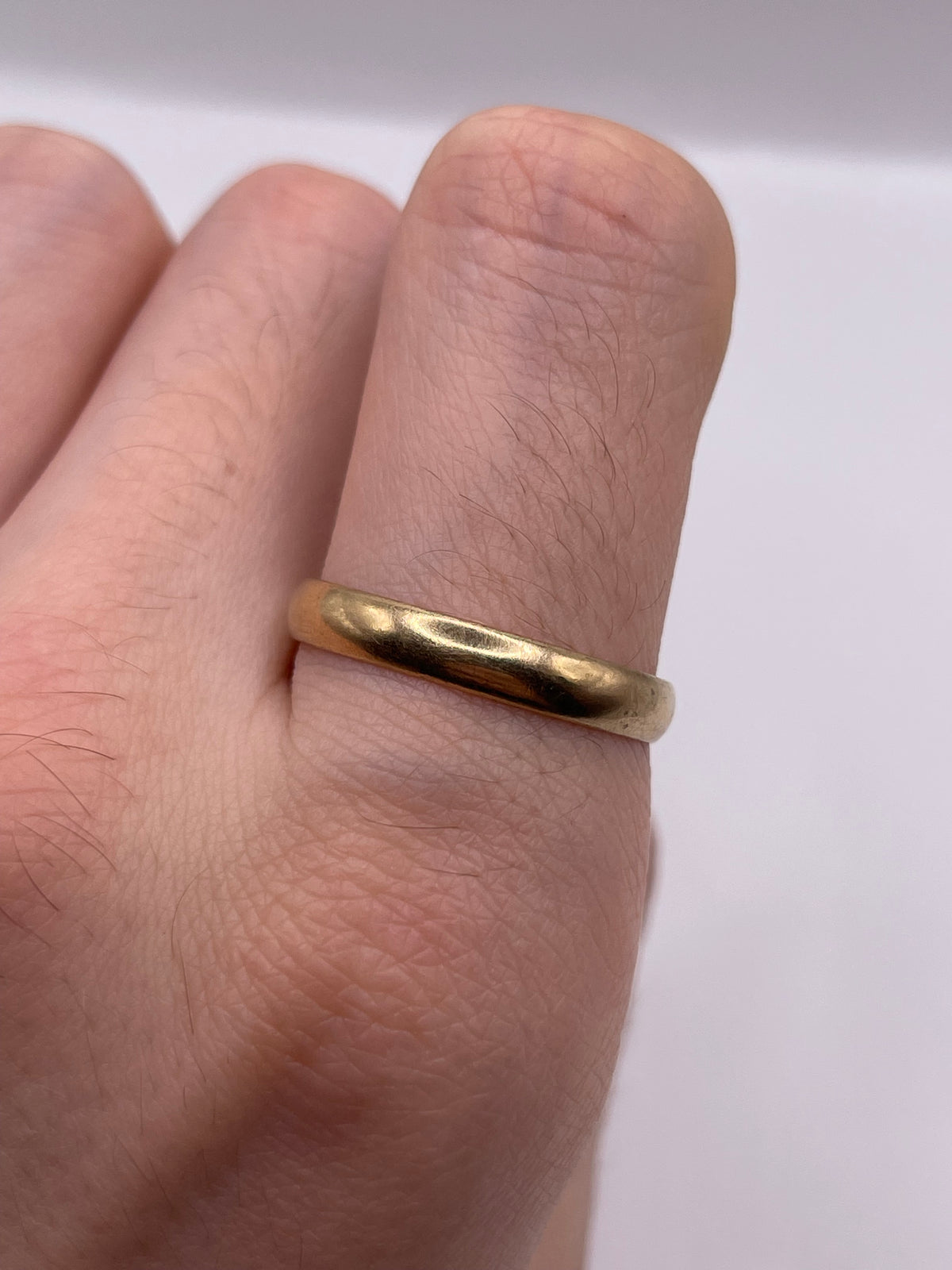 9ct gold band
