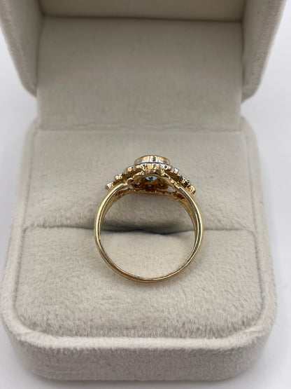 9ct gold aquamarine and diamond ring