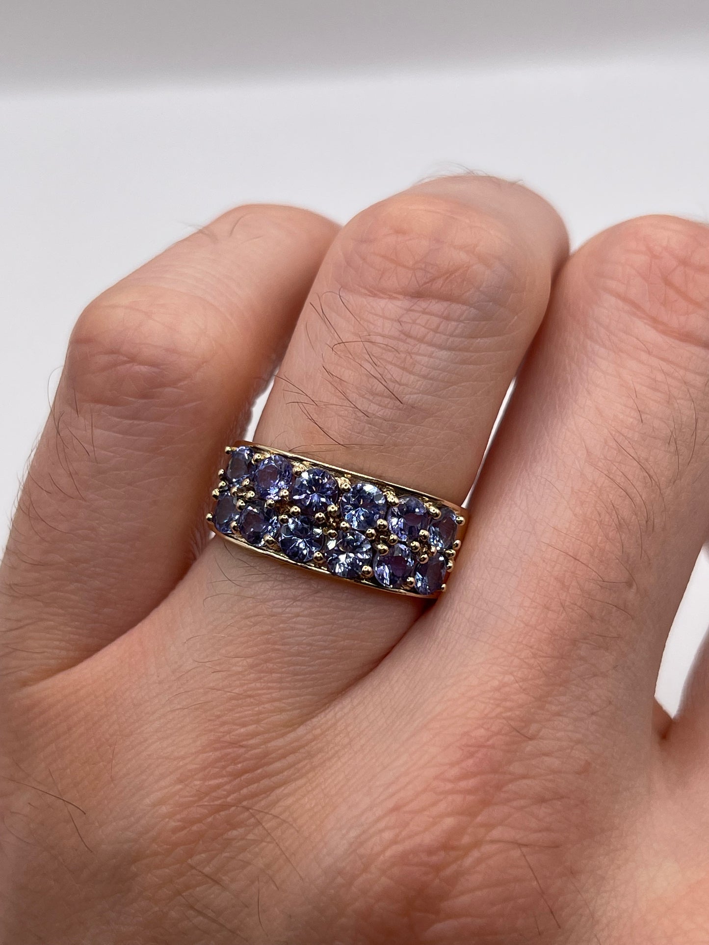 9ct gold tanzanite ring
