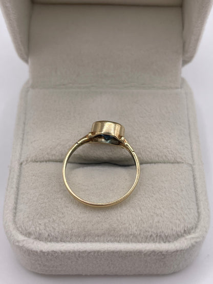 9ct gold blue topaz ring