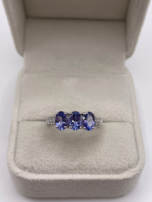 9ct white gold tanzanite and diamond ring