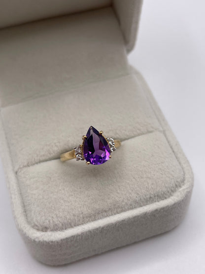 9ct gold amethyst and zircon ring