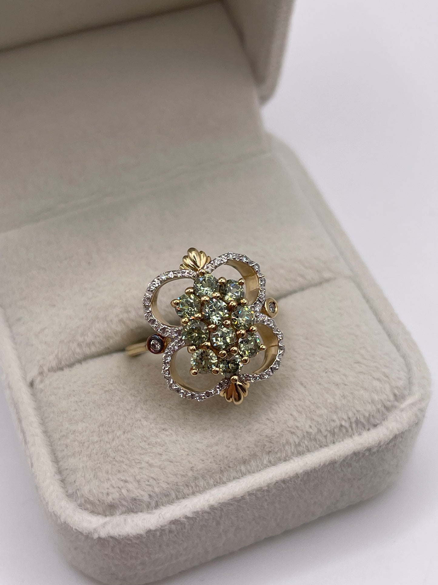 9ct gold quartz and diamond ring