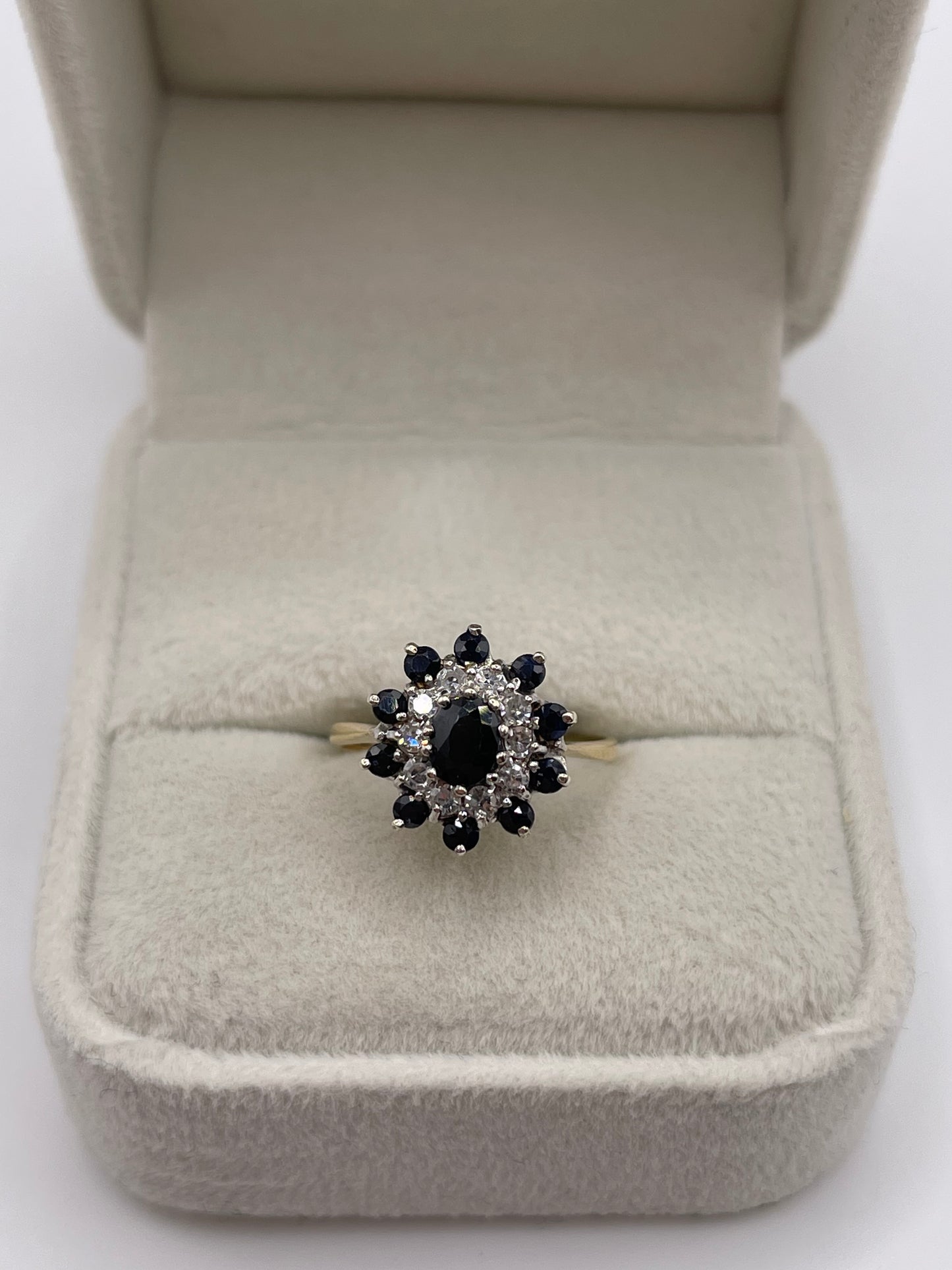 9ct gold sapphire and diamond ring