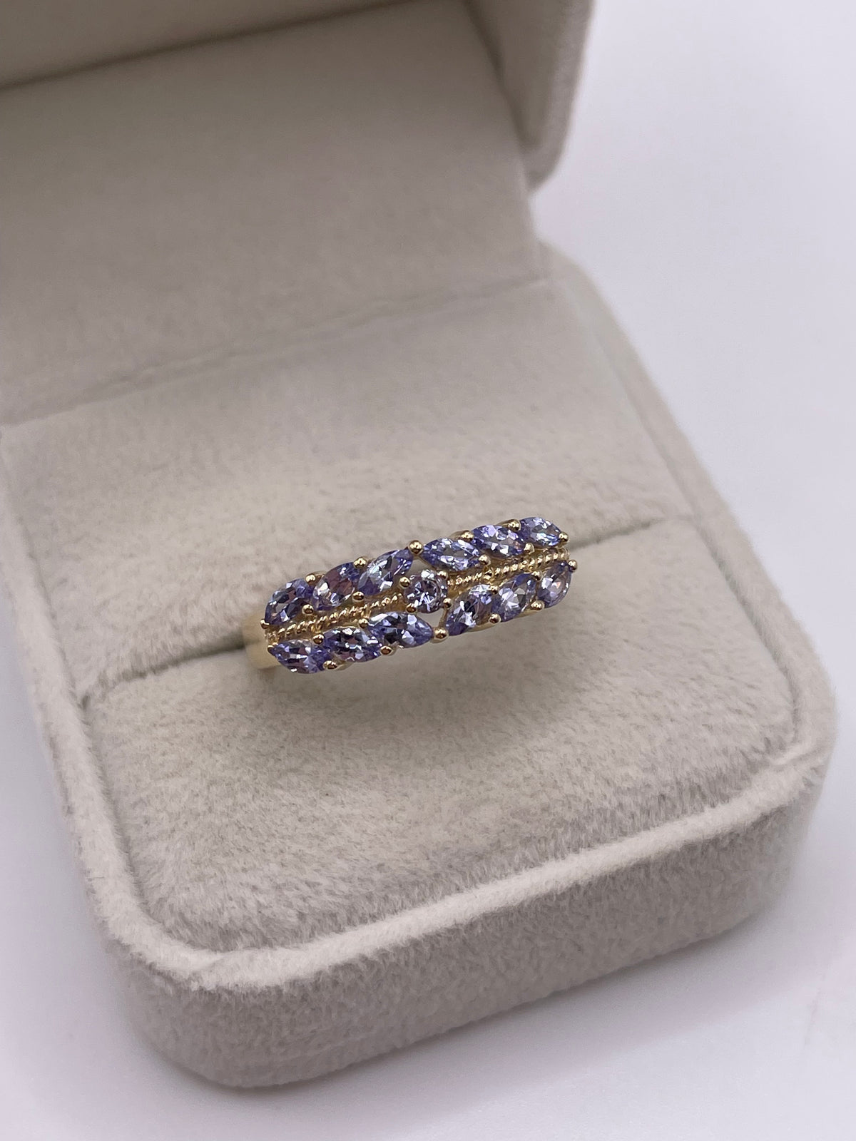 9ct gold tanzanite cluster ring