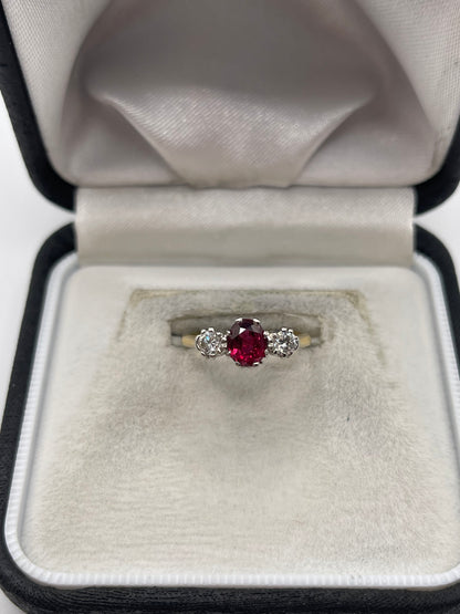 18ct gold ruby and diamond ring