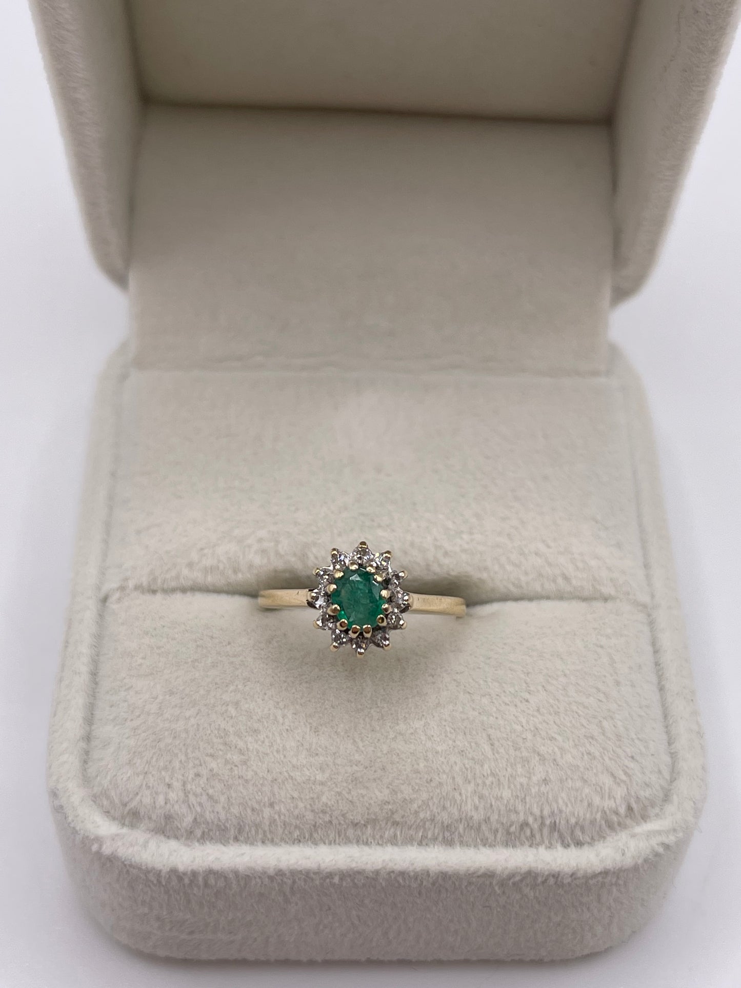 9ct gold emerald and diamond ring