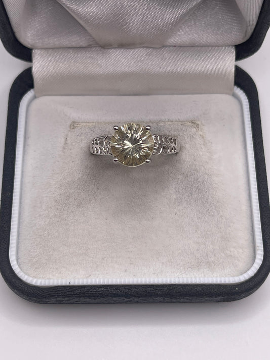 Silver topaz ring