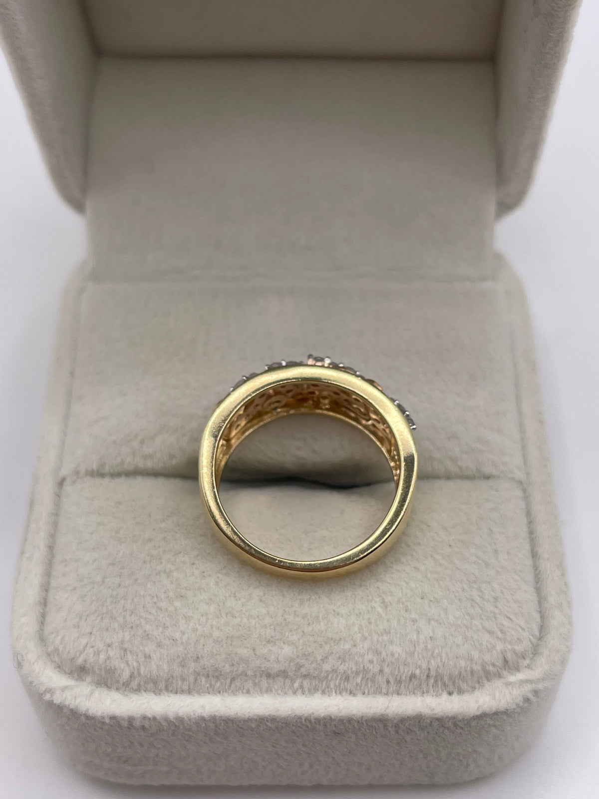 9ct gold diamond cluster ring