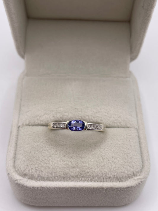 9ct white gold tanzanite and diamond ring