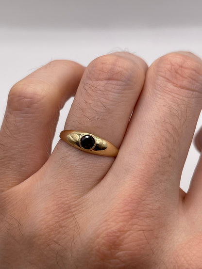 9ct gold garnet gypsy ring
