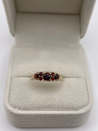 9ct gold garnet cluster ring