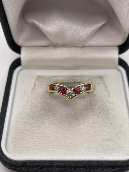 18ct gold ruby and diamond ring