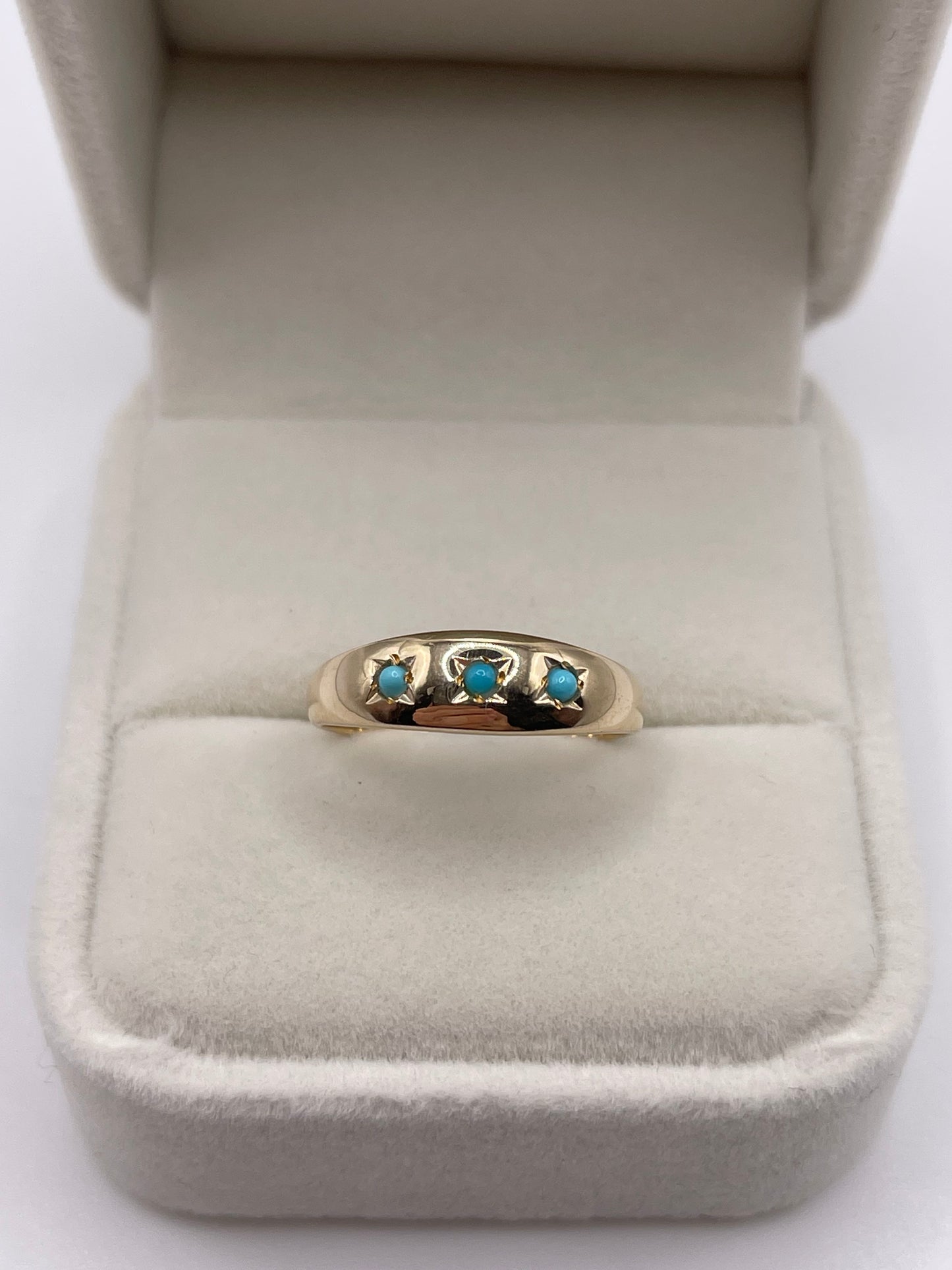 9ct gold turquoise gypsy ring