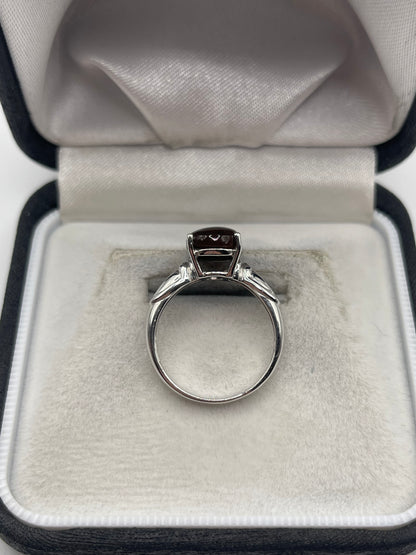 9ct white gold opal ring