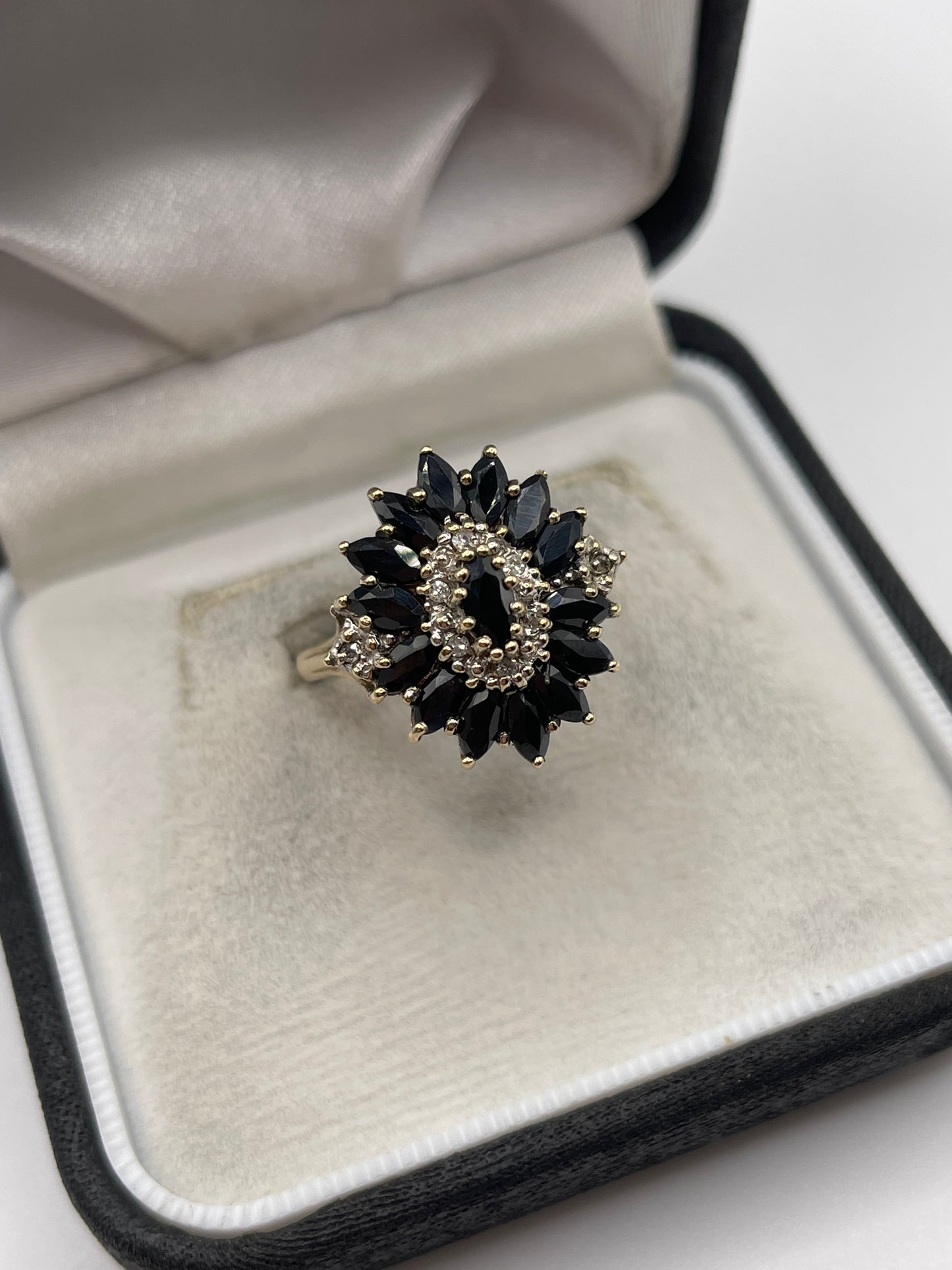 9ct gold sapphire and diamond ring