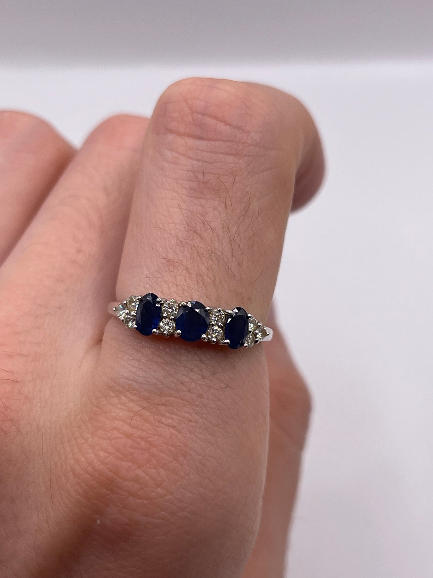9ct white gold sapphire and diamond ring