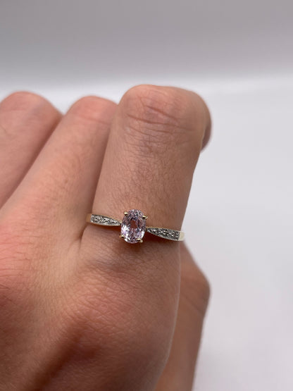9ct gold kunzite and diamond ring
