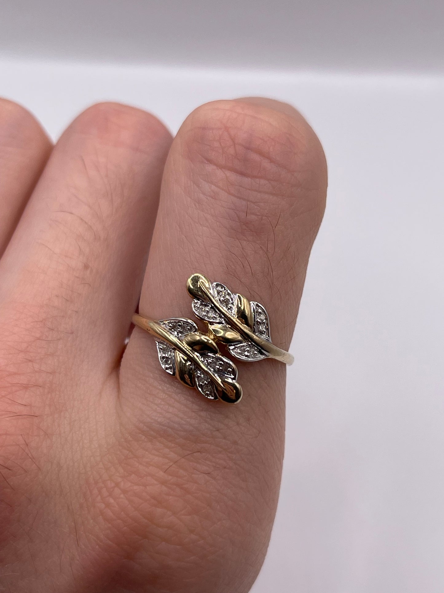 9ct gold diamond leaf ring