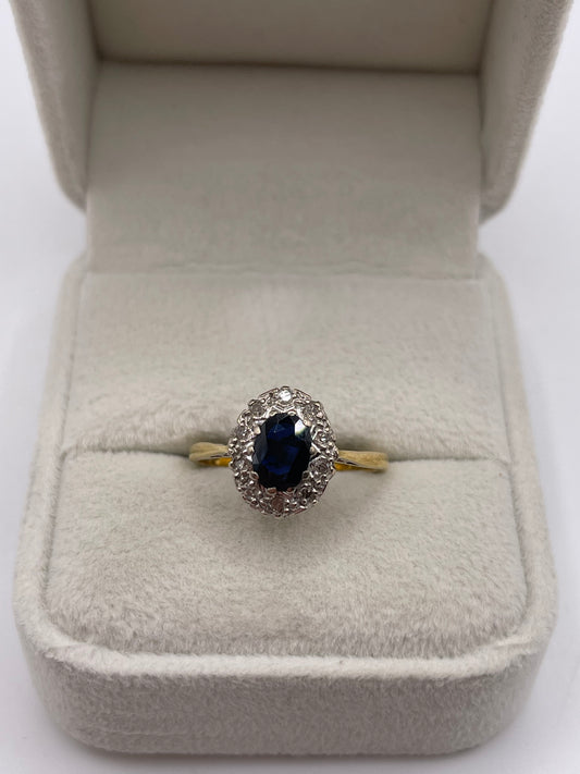 18ct gold sapphire and diamond ring