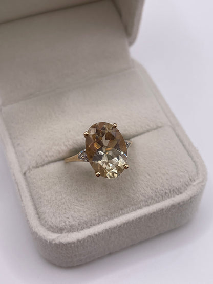 9ct gold quartz and diamond ring