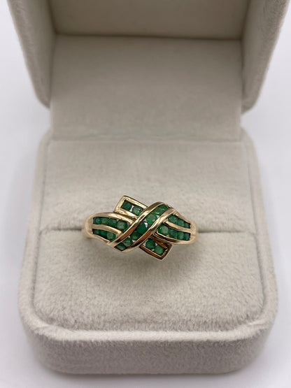 9ct gold emerald cluster ring