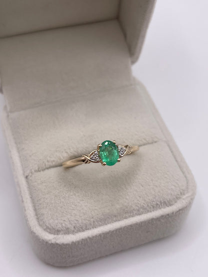 9ct gold emerald and zircon ring