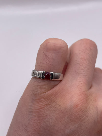 9ct white gold ruby and diamond ring