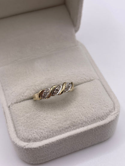 9ct gold diamond ring