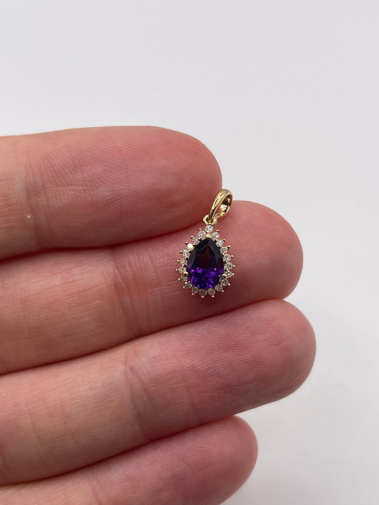 9ct gold amethyst and diamond pendant