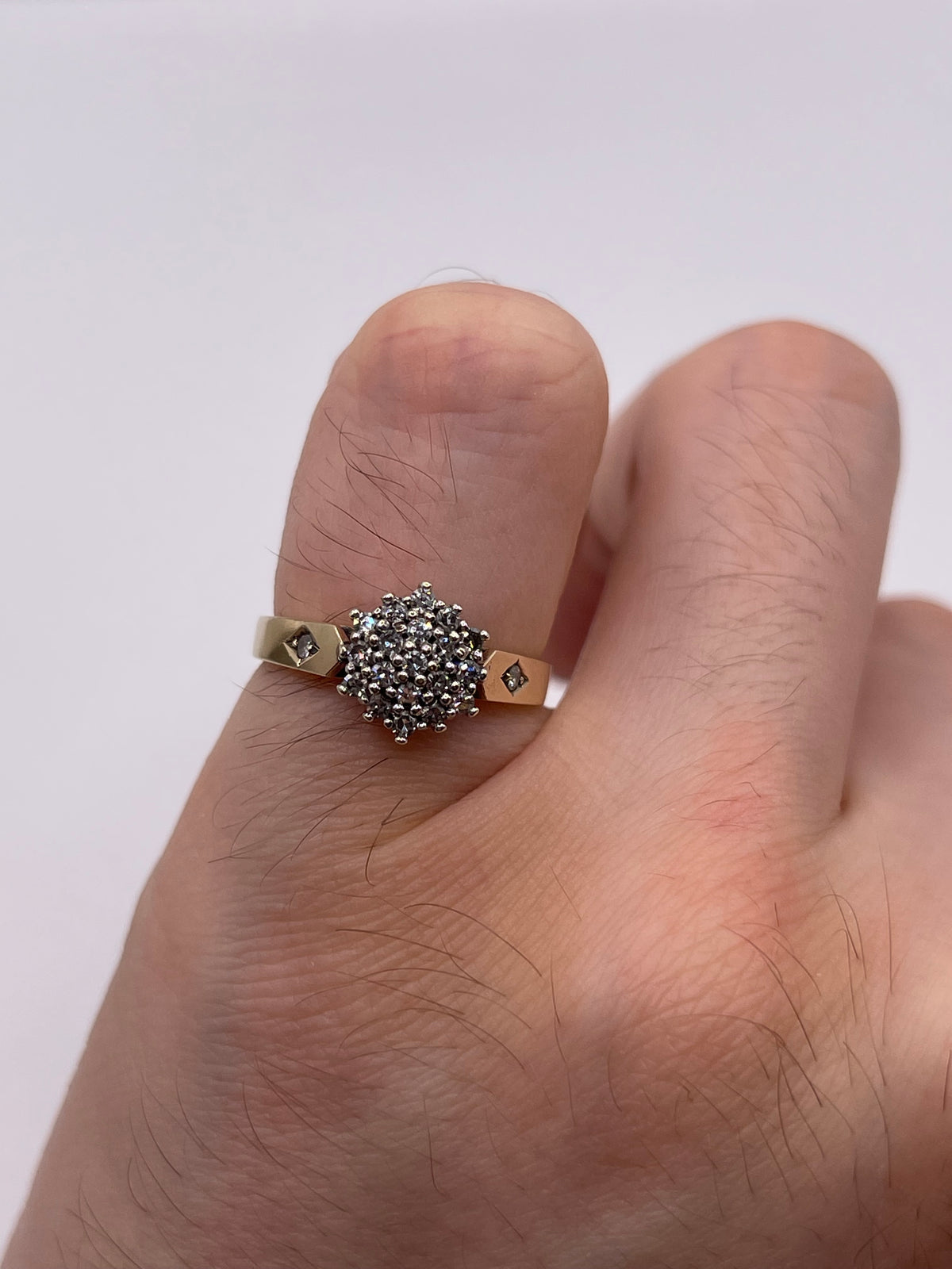 9ct gold diamond cluster ring