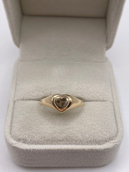 9ct gold heart signet ring