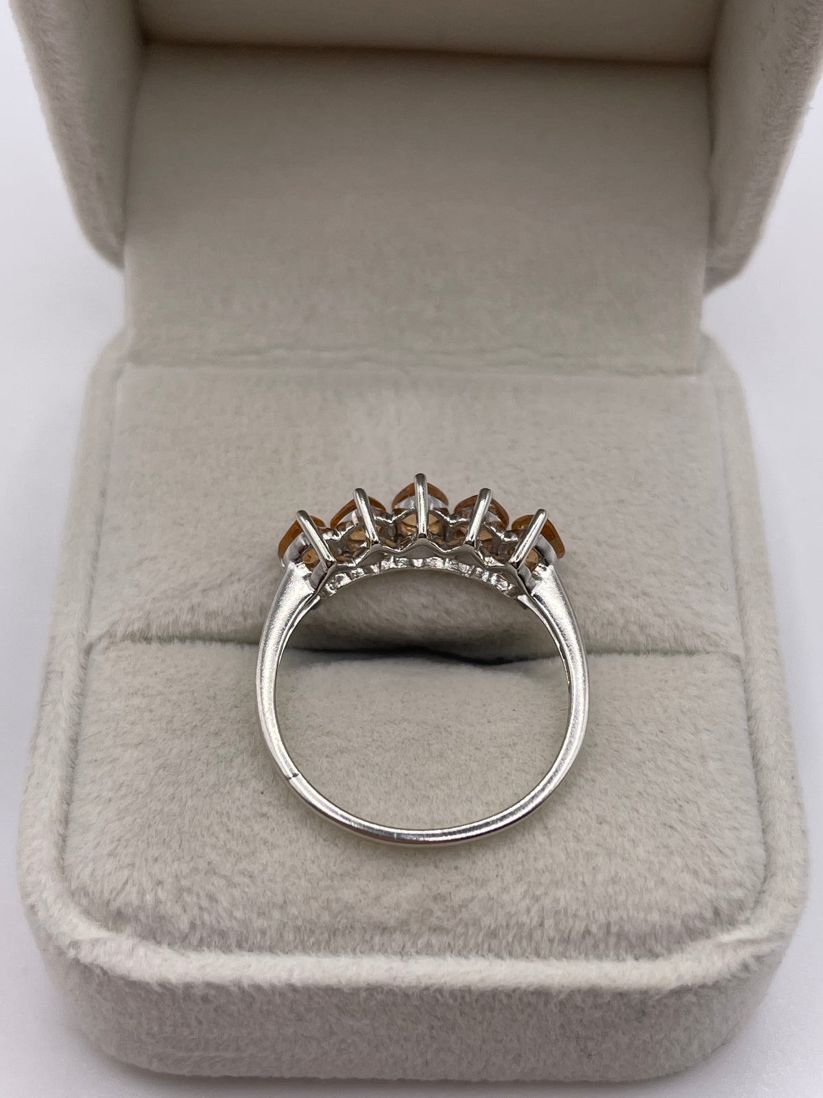 9ct white gold orange sapphire ring