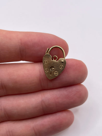 9ct gold padlock 8