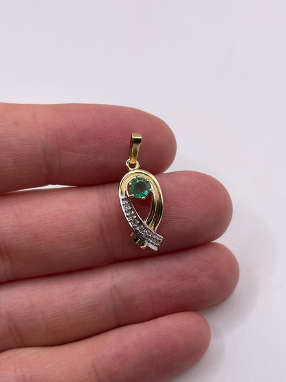 9ct gold emerald and diamond pendant