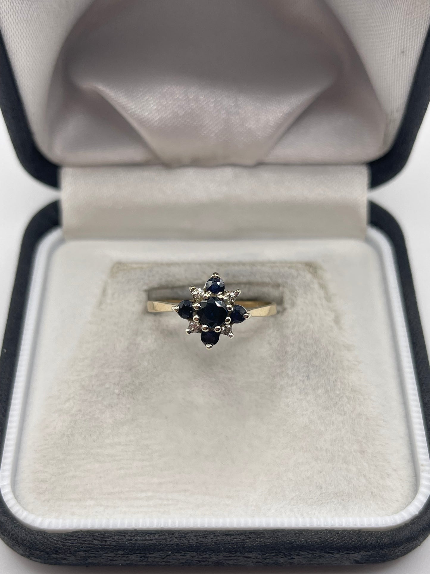 9ct gold sapphire and diamond ring