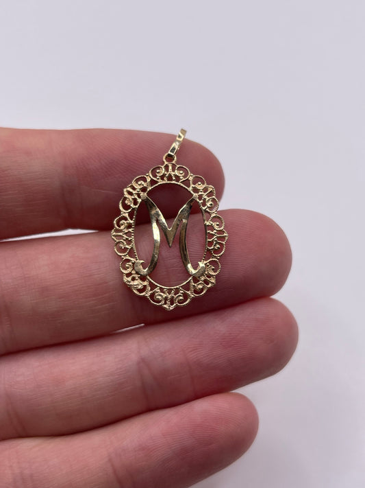 9ct gold initial M pendant