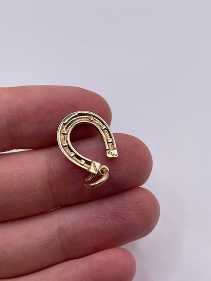 9ct gold horseshoe charm