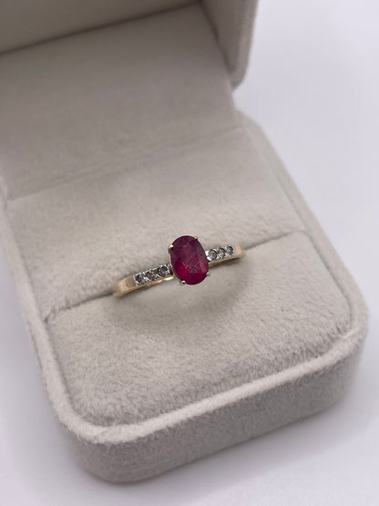 9ct gold ruby and zircon ring