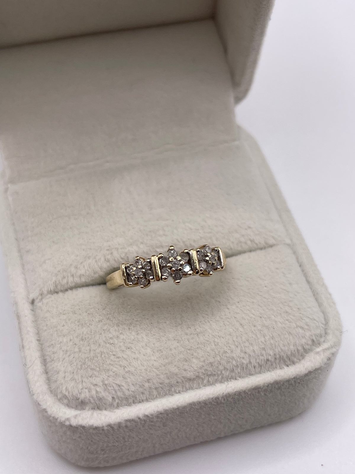 14ct gold diamond cluster ring