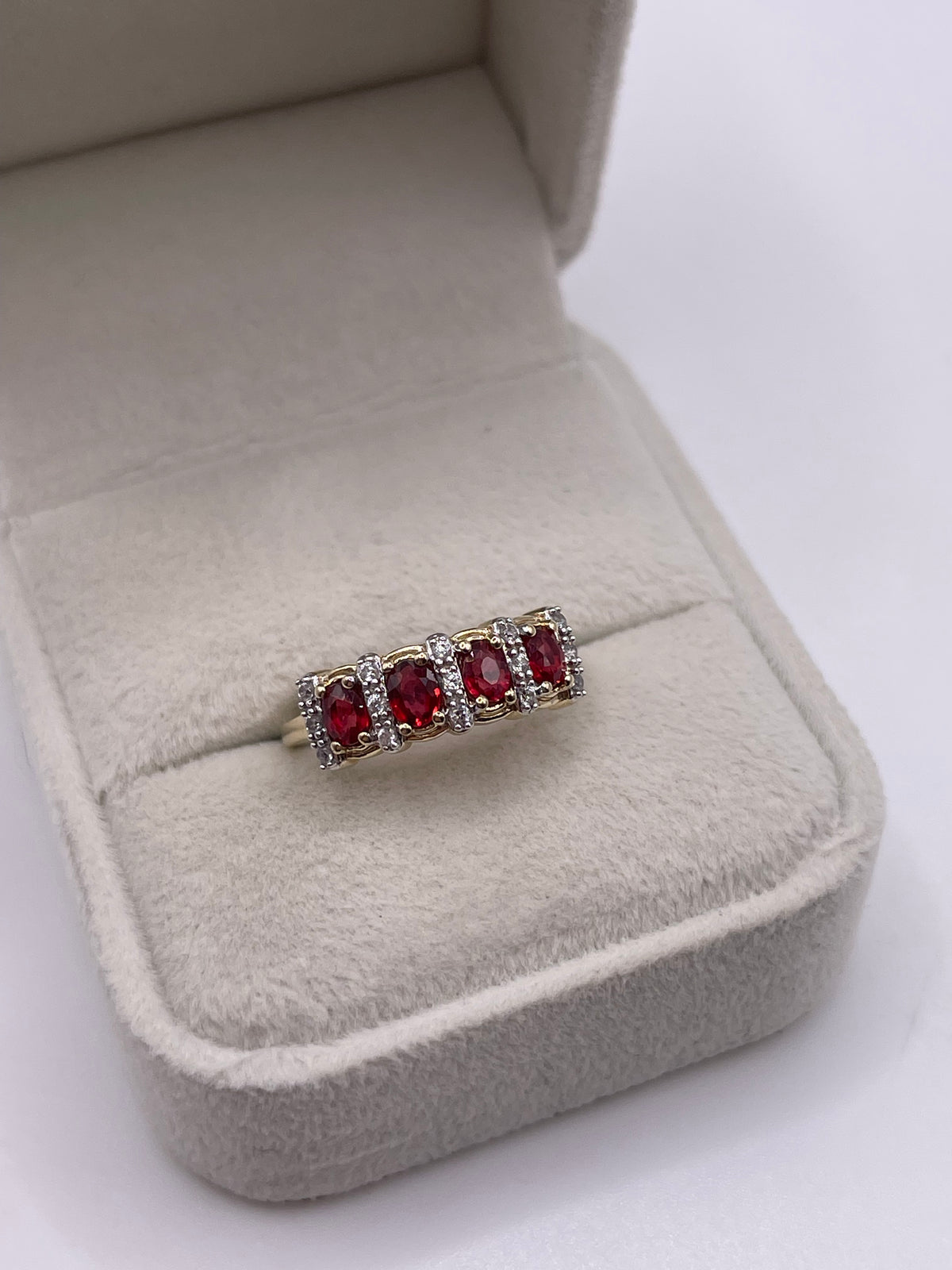9ct gold spinel and zircon ring