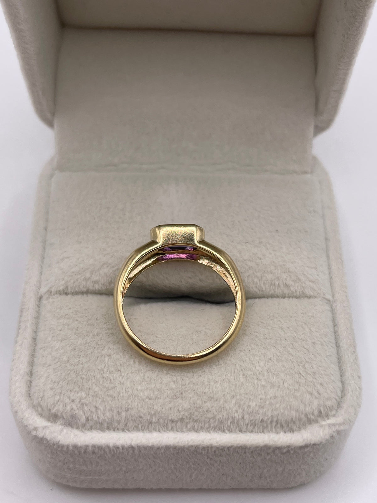 9ct gold amethyst ring