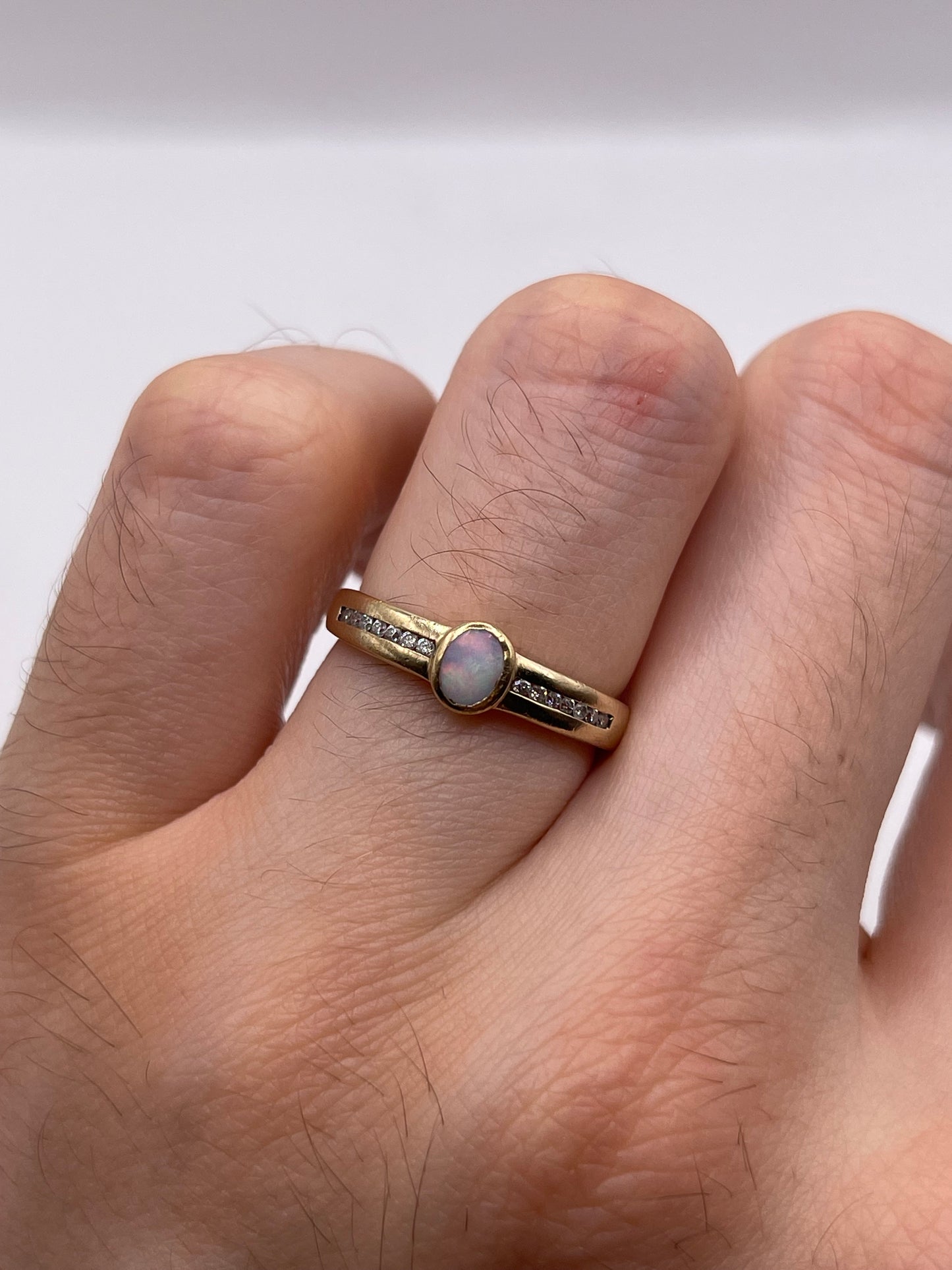 9ct gold opal and diamond ring