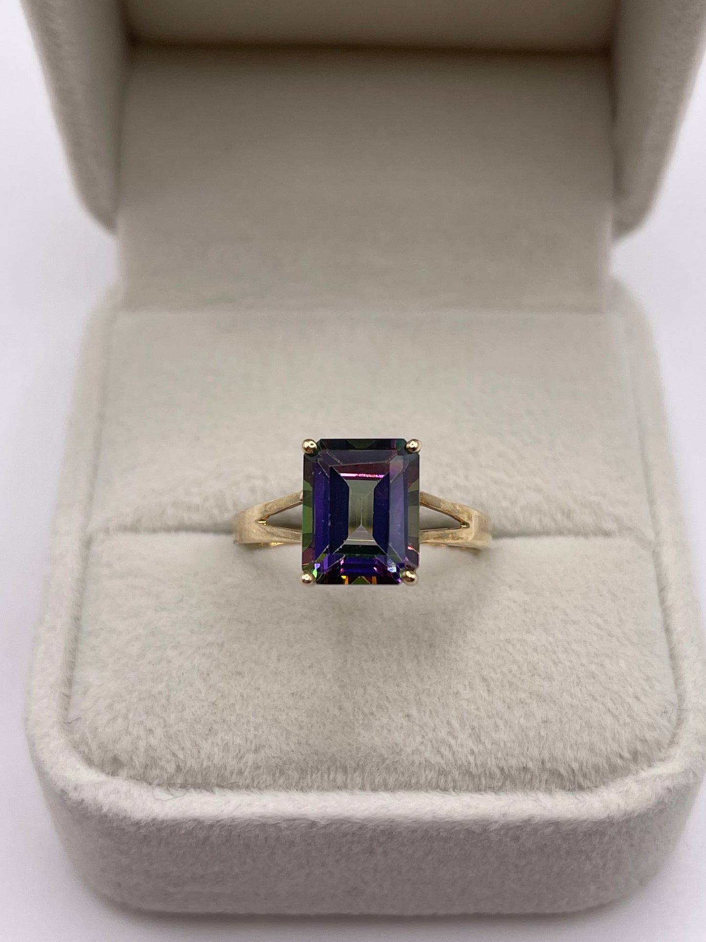 9ct gold mystic topaz ring
